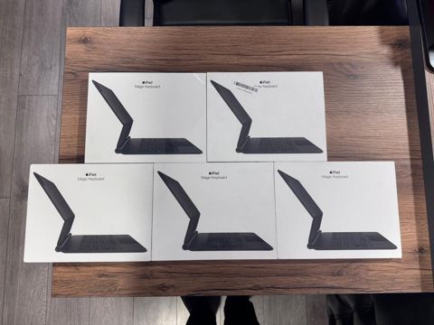 Apple iPad Air 11 Magic Keyboard — Bakı