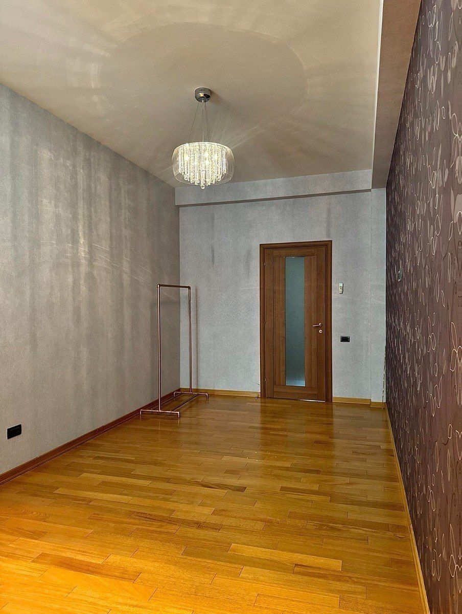 Satılır 4 otaqlı yeni tikili 180 m² — Mənzil, Bakı (10)