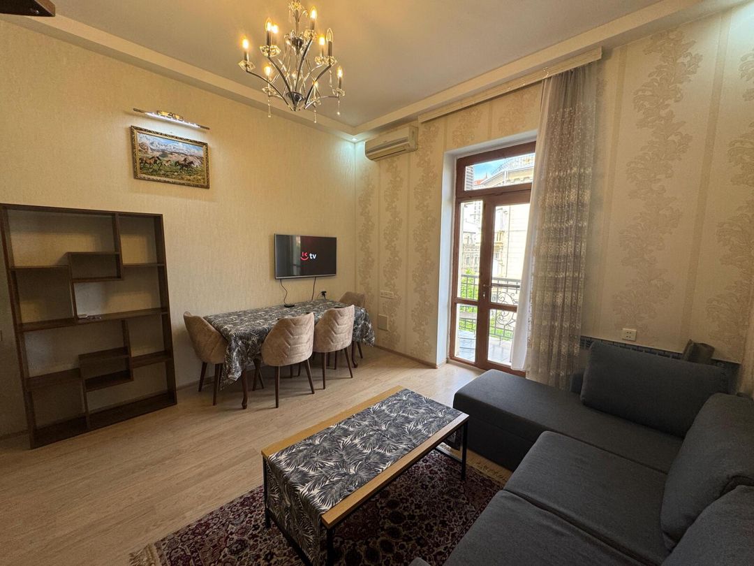 İcarəyə verilir 2 otaqlı köhnə tikili 80 m² — Mənzil, Bakı (4)