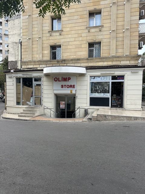 Satılır obyekt 200 m² — Bakı