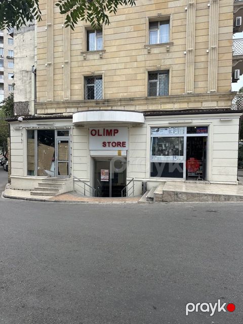 Satılır obyekt 200 m²