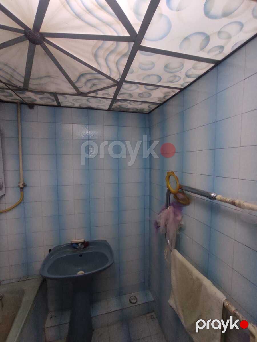 Satılır 4 otaqlı köhnə tikili 100 m² — Mənzil, Bakı (10)