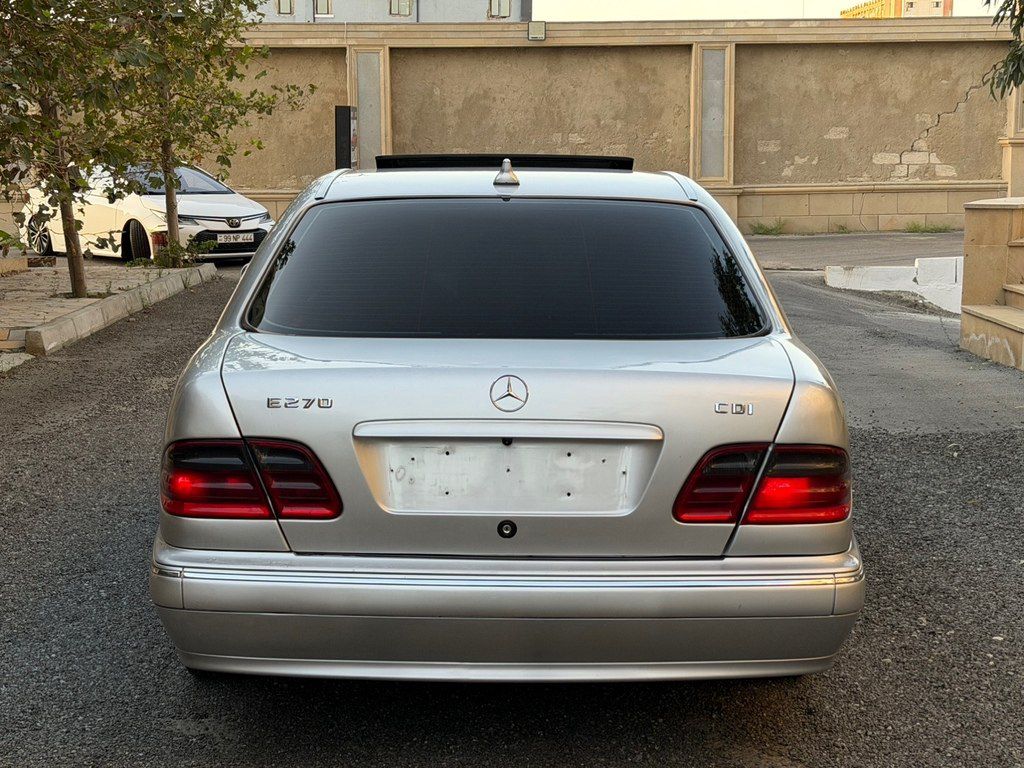 Mercedes E 270, 2.7 L, 2001 il, 400 000 km — Avtomobillər, Bakı (5)