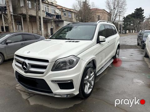 Mercedes GL 550 4MATIC, 4.7 L, 2014 il, 290 000 km