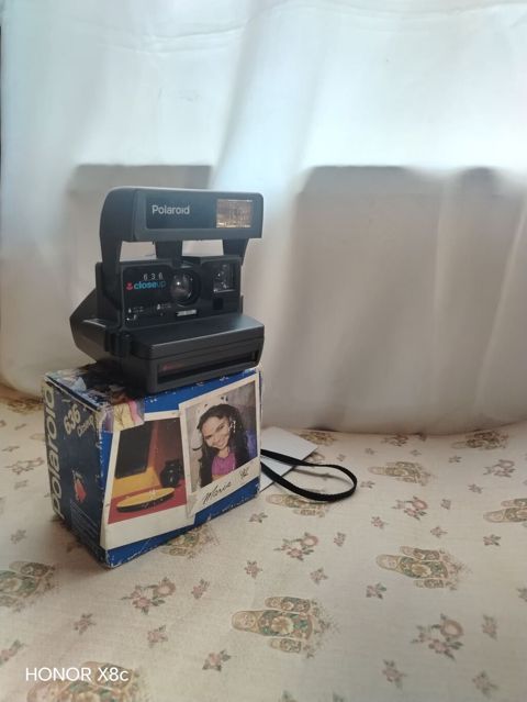 Polaroid 636 Close-Up instant fotoaparat - Model: Polaroid 636 — Tovuz