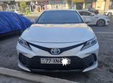 Toyota Camry, 2.5 L, 1.6 kWh, 2022 il, 80 000 km — Авто