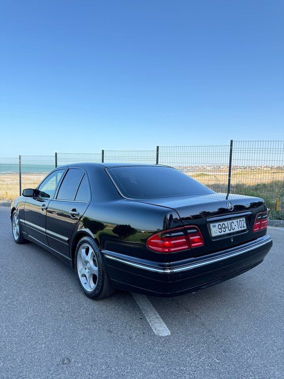 Mercedes E 220, 2.2 L, 2001 il, 300 000 km — Avtomobillər, Sumqayıt (12)