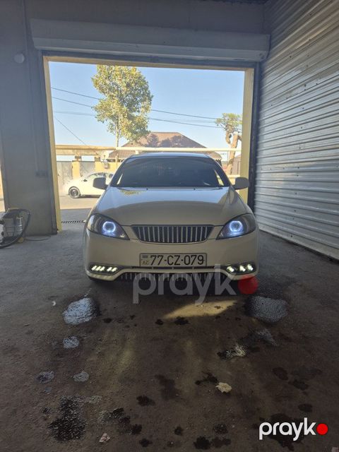 Daewoo Gentra, 1.5 L, 2014 il, 400 000 km