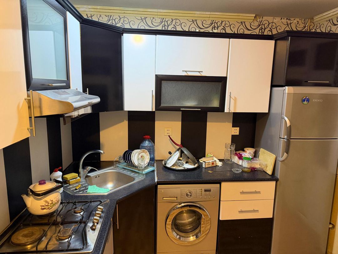 Satılır 4 otaqlı köhnə tikili 100 m² — Mənzil, Bakı (2)