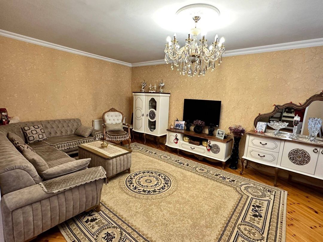 Satılır 6 otaqlı həyət evi/bağ evi 250 m² — Ev, villa, Bakı (4)