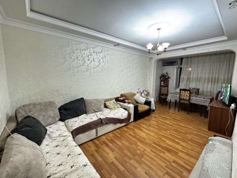 Satılır 3 otaqlı köhnə tikili 80 m² — Bakı