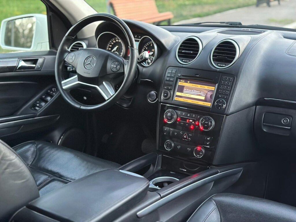 Mercedes GL 550 4MATIC, 5.5 L, 2011 il, 165 000 km — Avtomobillər, Gəncə (12)