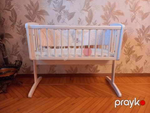 Beşik tipli yelləncək uşaq çarpayısı - Material: möhkəm ağ ağac — Bakı