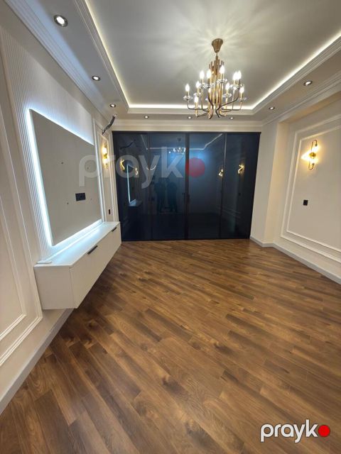 Satılır 3 otaqlı yeni tikili 85 m²