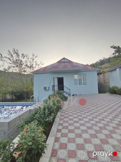 Bağ evi, Qəbələ r