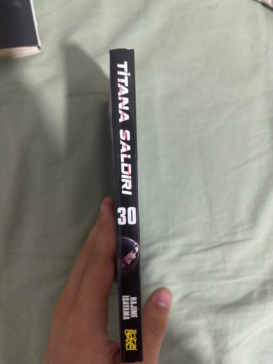 Kitab Titana saldırı — Kitablar və jurnallar, Bakı (2)