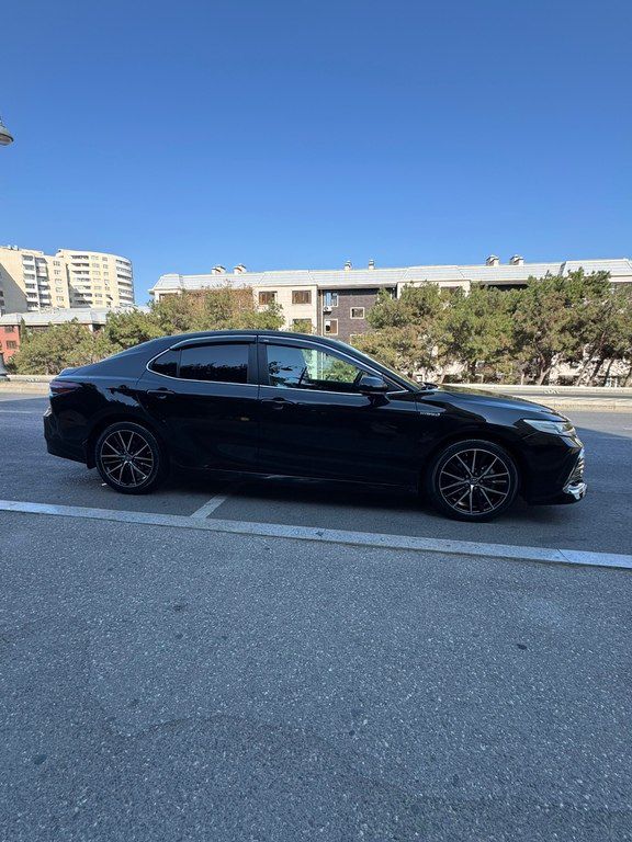 Toyota Camry, 2.5 L, 1.6 kWh, 2020 il, 92 600 km — Avtomobillər, Bakı (3)