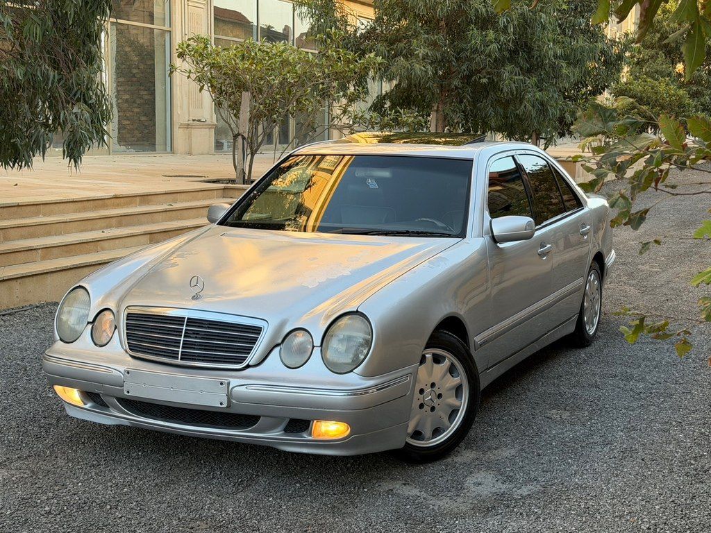 Mercedes E 270, 2.7 L, 2001 il, 400 000 km — Avtomobillər, Bakı (3)