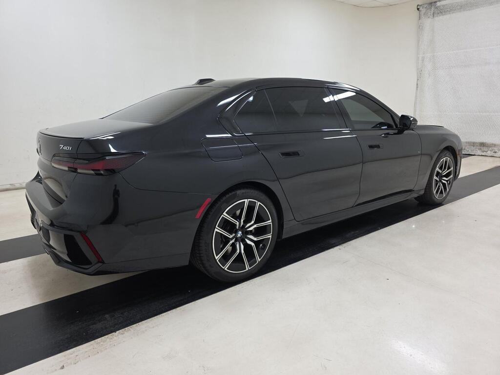 BMW 740, 3.0 L, 2024 il, 24 000 km — Avtomobillər (6)