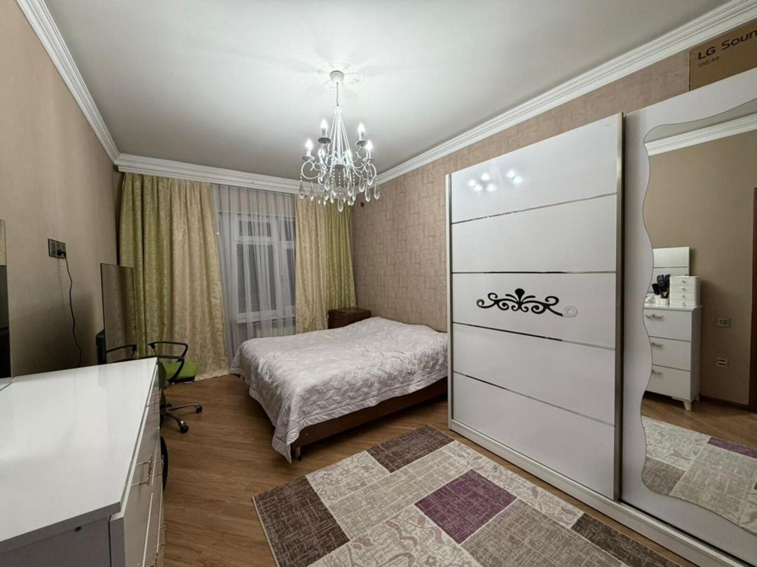 Satılır 4 otaqlı köhnə tikili 100 m² — Mənzil, Bakı (12)