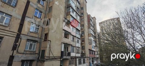 Satılır 3 otaqlı köhnə tikili 80 m²