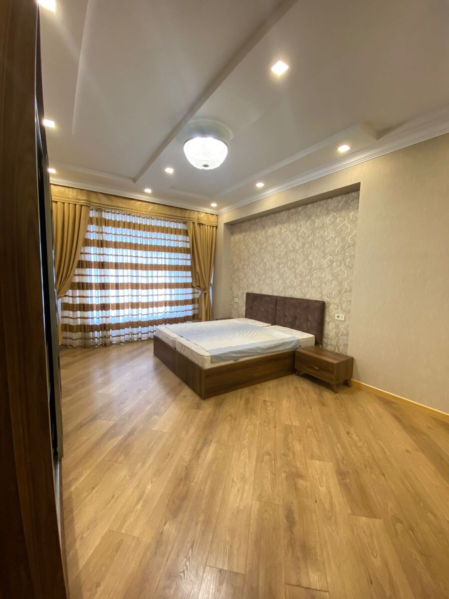 İcarəyə verilir 3 otaqlı yeni tikili 145 m² — Mənzil, Bakı (11)