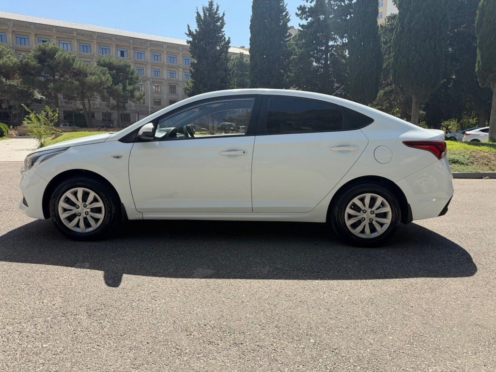 Hyundai Accent, 1.4 L, 2018 il, 104 000 km — Avtomobillər, Bakı (10)