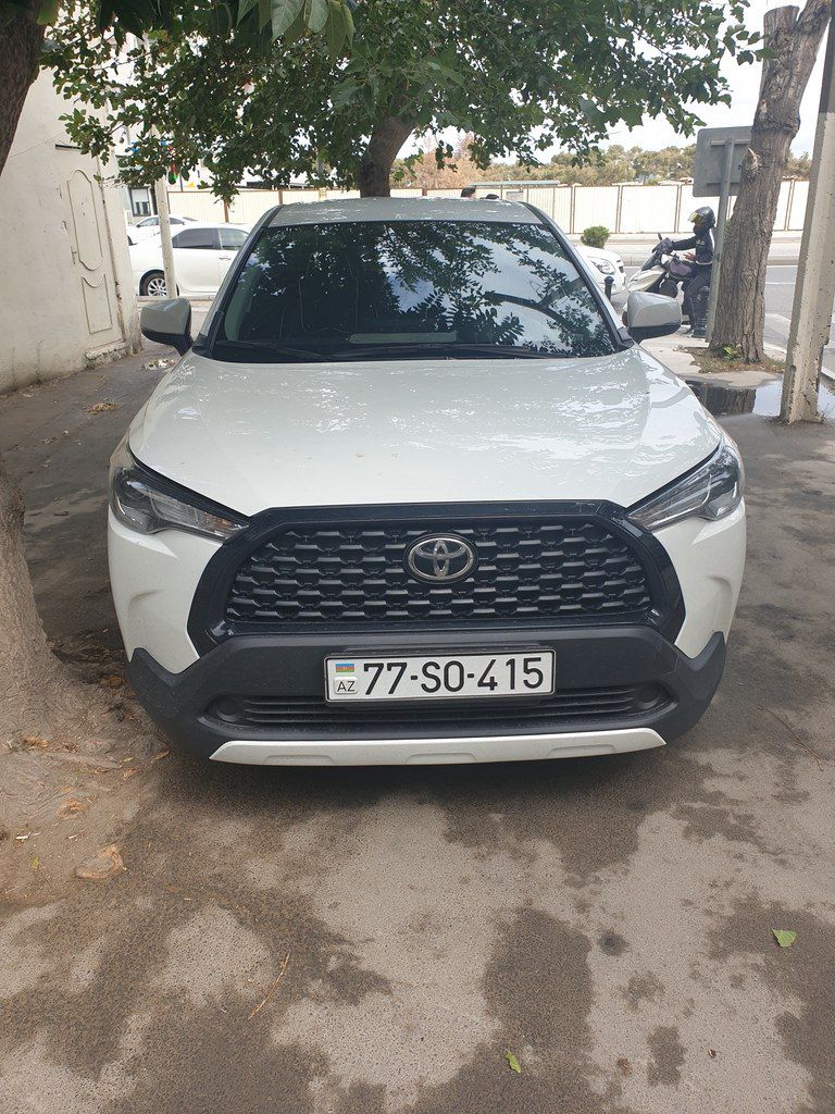 Toyota Corolla Cross, 2.0 L, 1.31 kWh, 2025 il, 27 700 km — Avtomobillər, Bakı