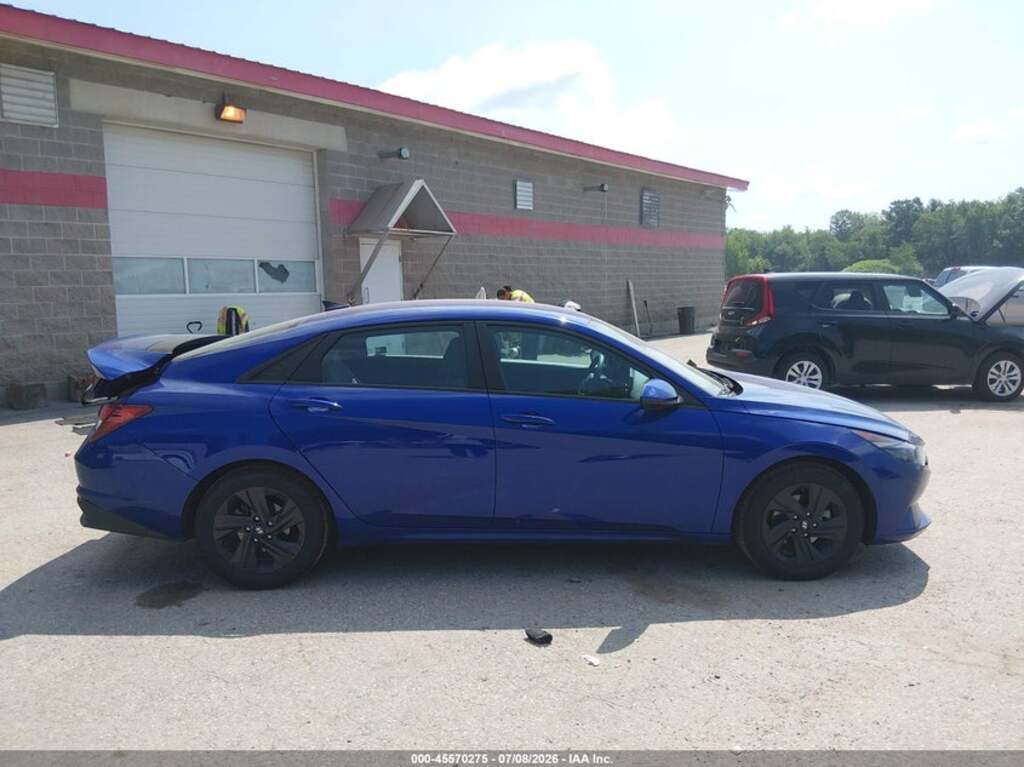 Hyundai Elantra, 2.0 L, 2023 il, 64 709 km — Avtomobillər (7)