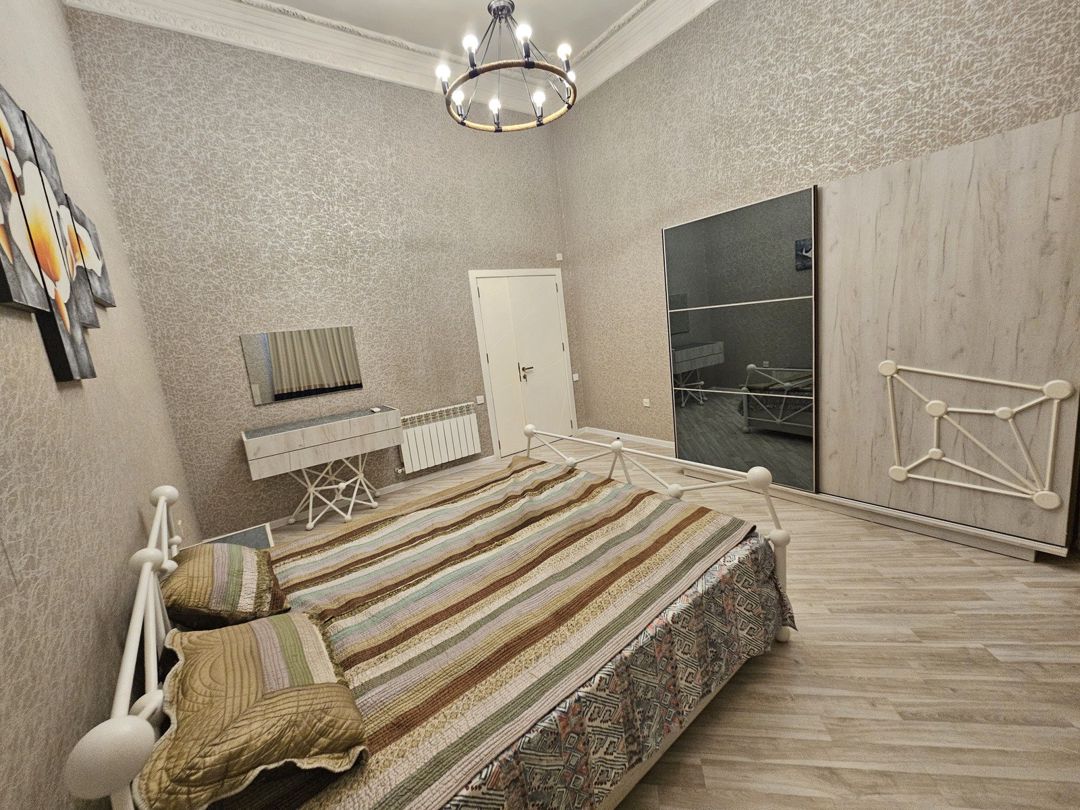 İcarəyə verilir 2 otaqlı köhnə tikili 95 m² — Mənzil, Bakı (5)