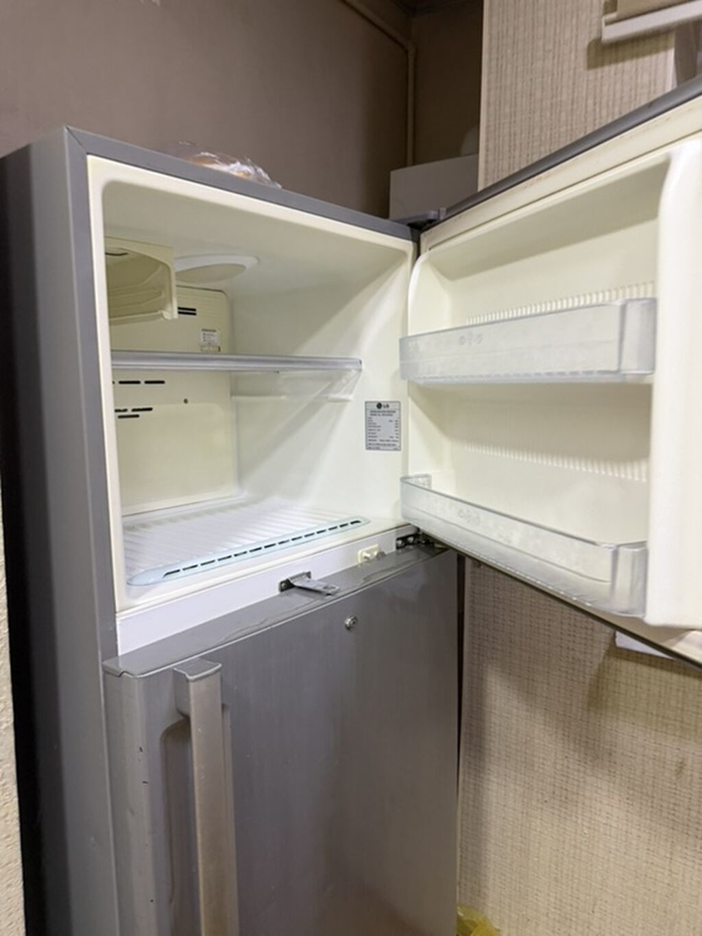 İki qapılı LG soyuducu - Rəng: gümüş (inox effektli korpus) - Qapı — Soyuducular, Bakı (8)