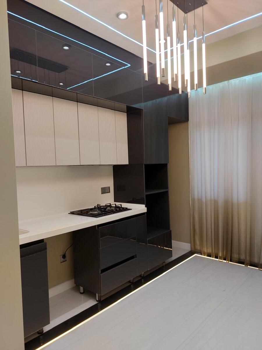 Satılır 4 otaqlı yeni tikili 132 m² — Mənzil, Bakı (9)