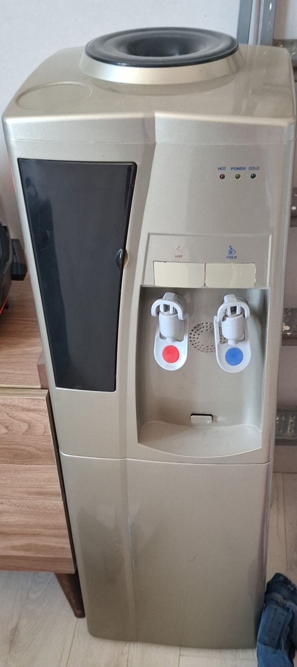 Dispenser Döşəməüstü, Su isitmə ilə, İşlənmiş — Su soğutucuları və dispenserlər, Xırdalan (2)