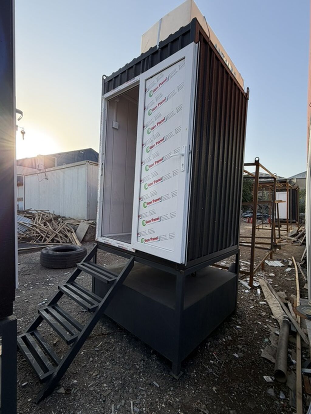 Metal karkaslı, konteyner tipli mobil tualet kabinəsi - Ölçü — Santexnika, Fatmayı