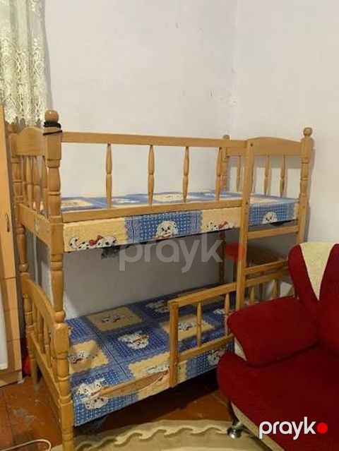 Uşaq üçün ikimərtəbəli taxt - Material: təbii ağac (taxta karkas — Mingəçevir
