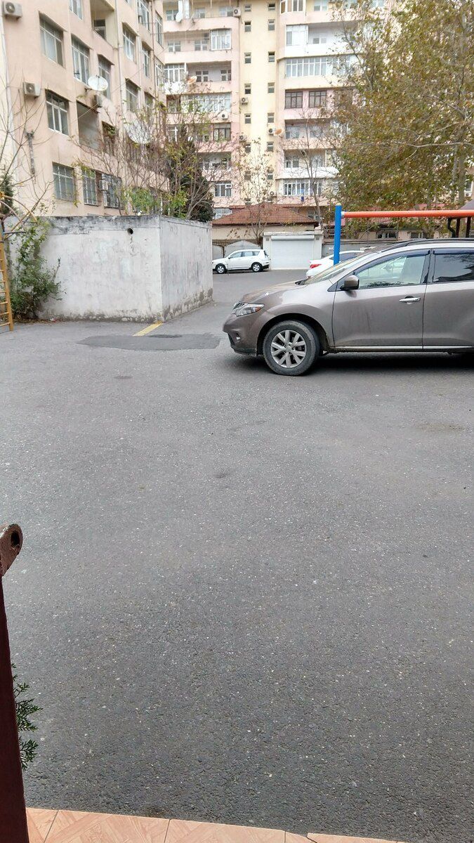 Qaraj icarəyə verilir. Atatürk pr — Garaj, Bakı (5)