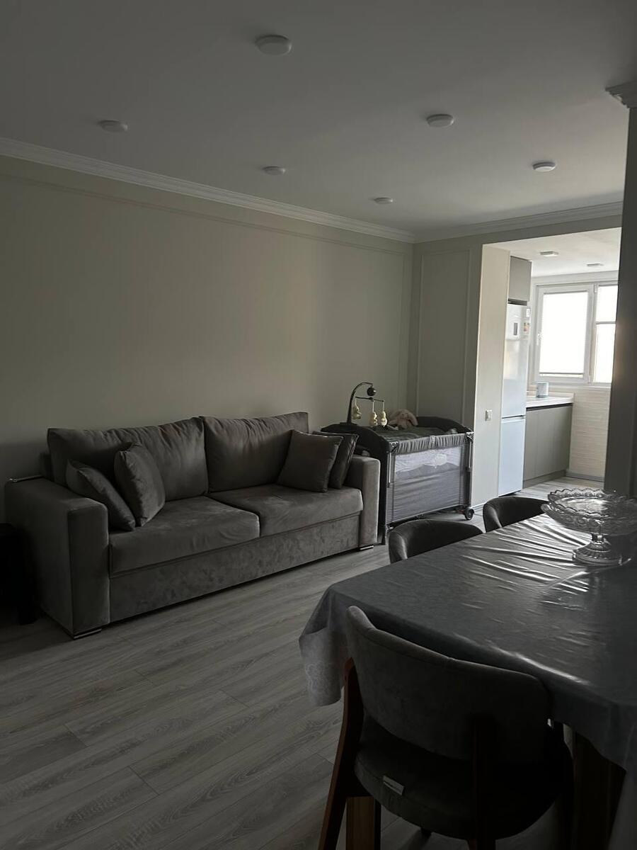 Satılır 2 otaqlı köhnə tikili 40 m² — Mənzil, Bakı (2)