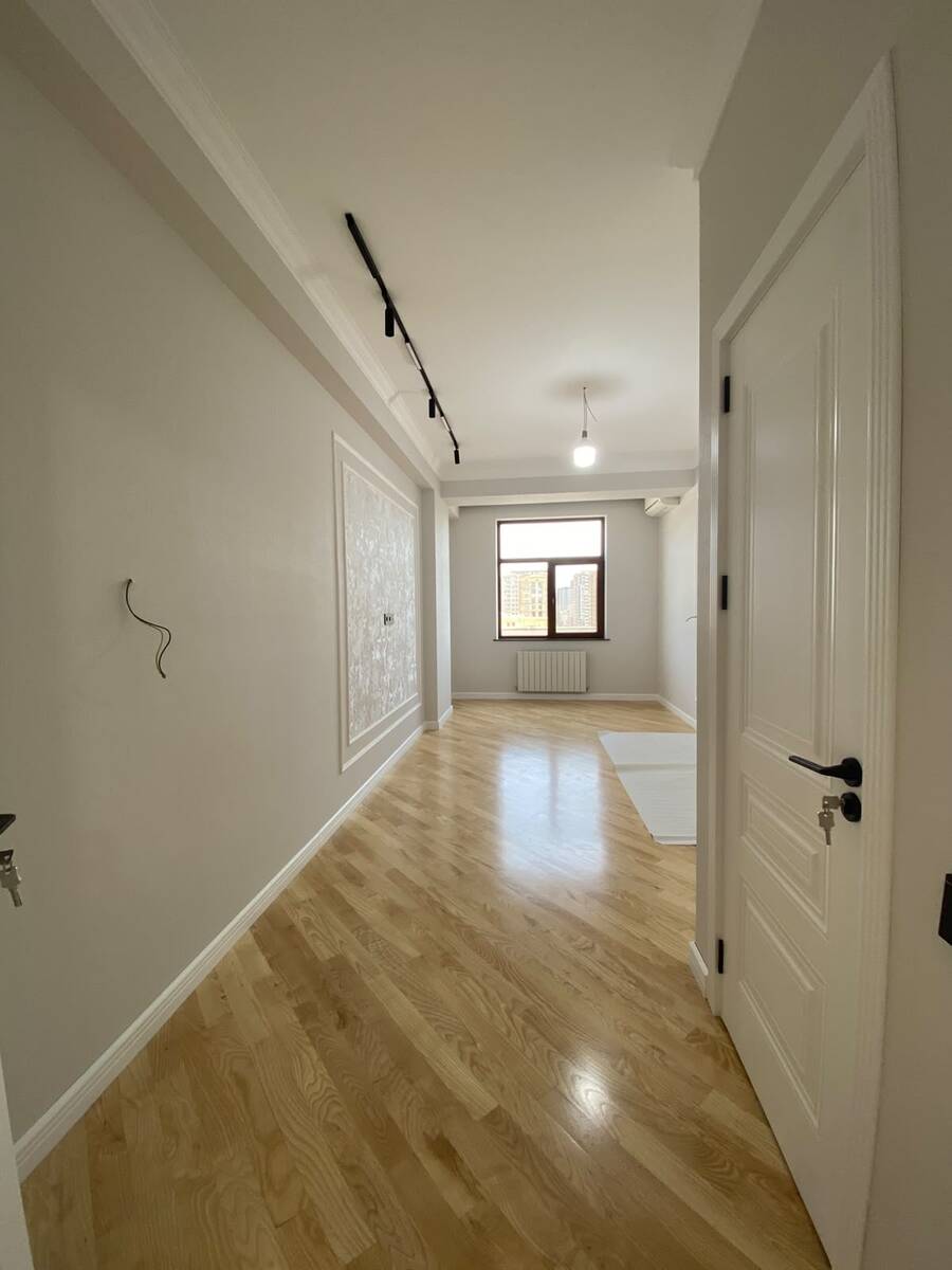 Satılır 4 otaqlı yeni tikili 211 m² — Mənzil, Bakı (5)