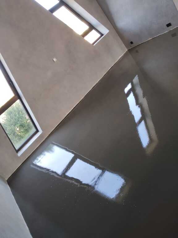 Şap özüyayılan parket — Rənglər və vernik, Bakı (5)