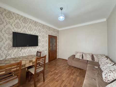 İcarəyə verilir 2 otaqlı köhnə tikili 45 m² — Bakı