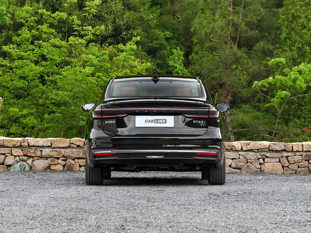 Geely Galaxy Starshine 7, 1.5 L, 28.3 kWh, 2026 il, yeni — Avtomobillər (10)