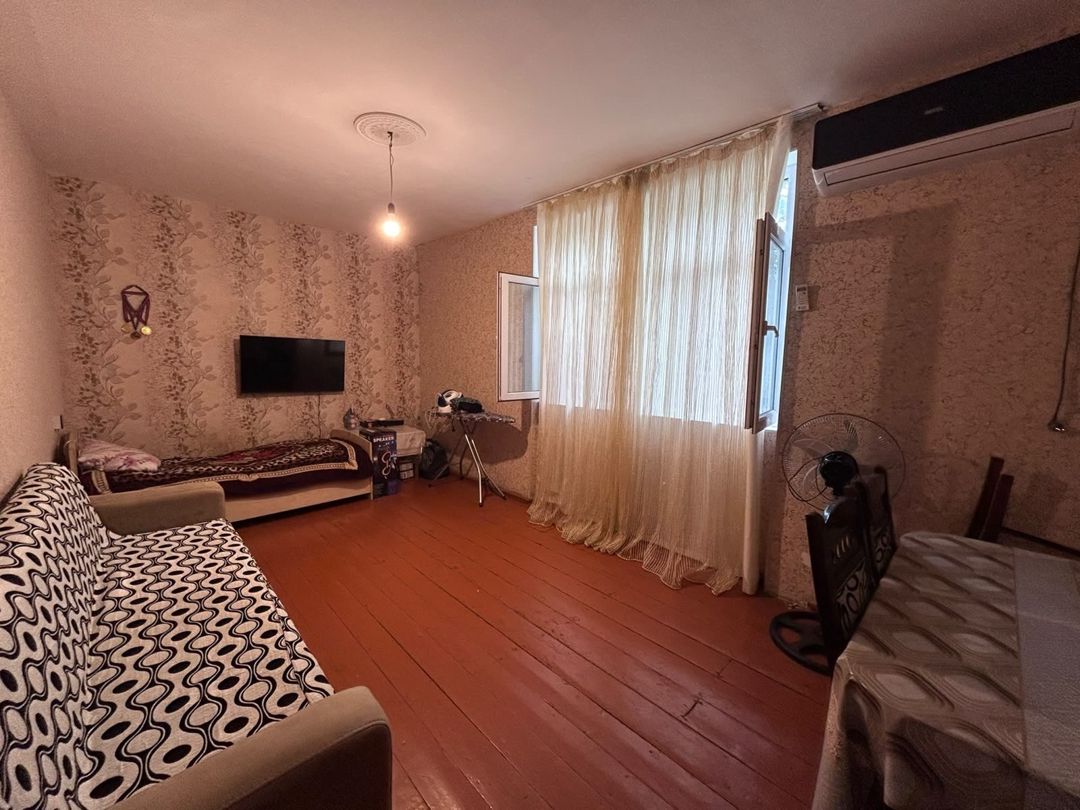Satılır 2 otaqlı köhnə tikili 60 m² — Mənzil, Bakı