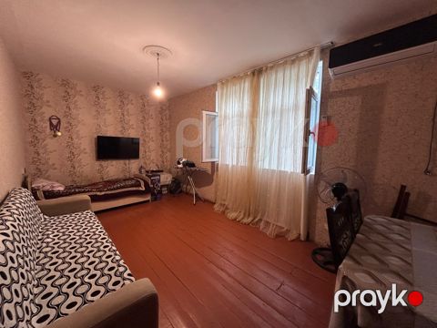 Satılır 2 otaqlı köhnə tikili 60 m²