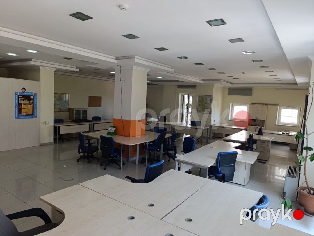 İcarəyə verilir 8 otaqlı ofis 320 m² — Ofis, Bakı (2)