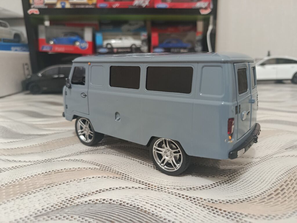 Metal die-cast modell avtomobil – UAZ tipli mikroavtobus (miqyas — Modellar, Bakı (5)