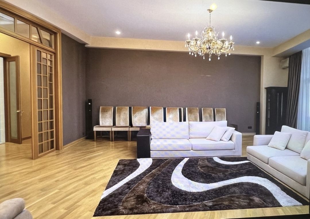 Satılır 4 otaqlı yeni tikili 200 m² — Mənzil, Bakı (2)