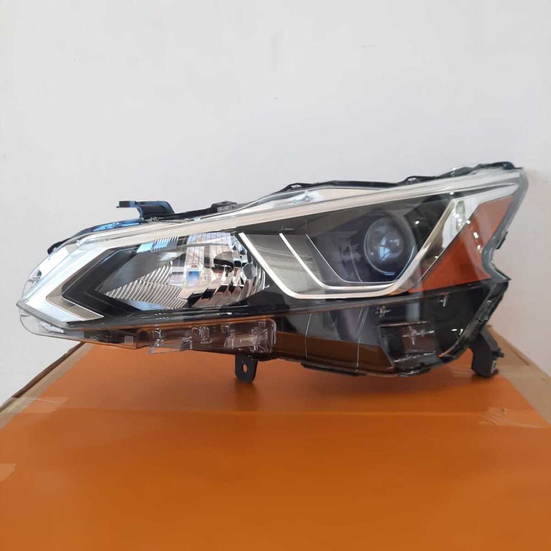 "Nissan Altima 2019" ön işığı — Ehtiyat hissələri və aksesuarlar, Bakı (2)