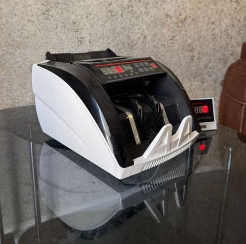 320₼ Pul sayan avtomat satılır - Model: Elektron displeyli masaüstü — Bakı