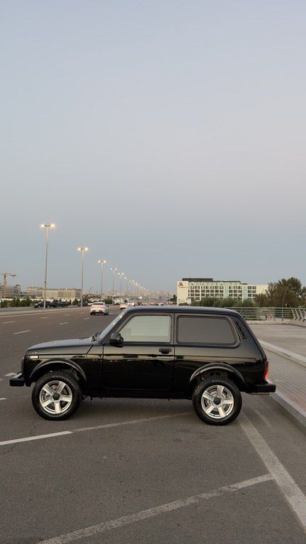Lada (VAZ) Niva, 1.7 L, 2025 il, 7 500 km — Avtomobillər, Bakı (3)