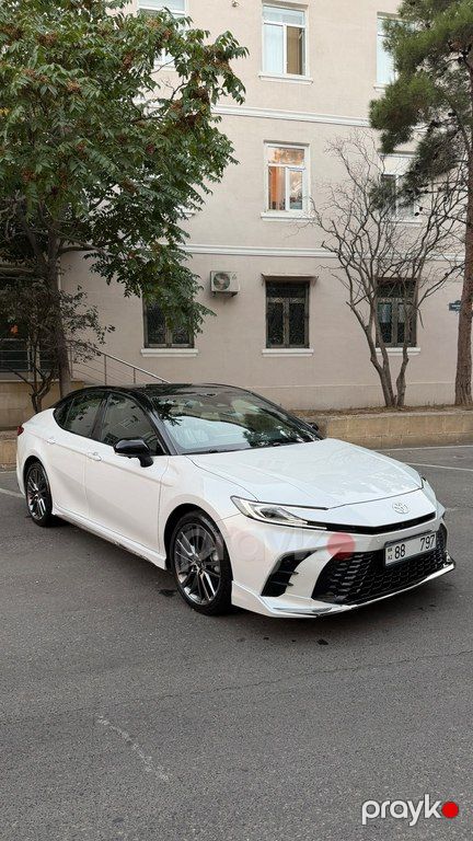 Toyota Camry, 2.0 L, 1 kWh, 2026 il, yeni